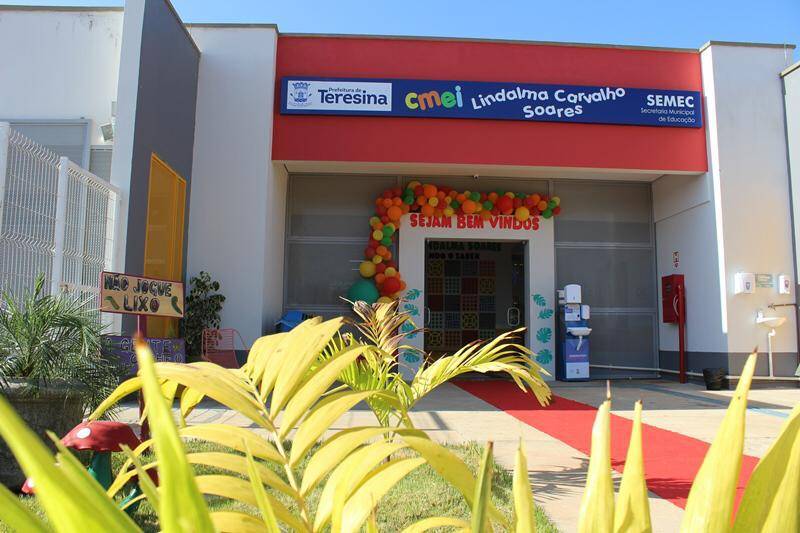Em inauguração Firmino promete PPP para construir 40 creches em Teresina